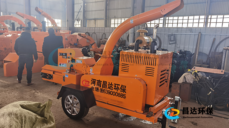 上海客戶訂購園林綠化專用樹枝粉碎機，配套智能鏈條進料，四缸柴油機動力！