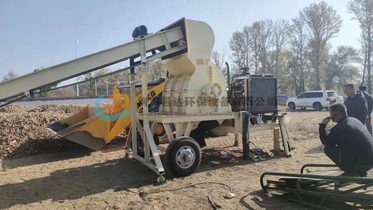 陜西大型移動玉米芯客戶現場